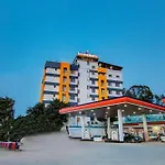 Housemate Hotel