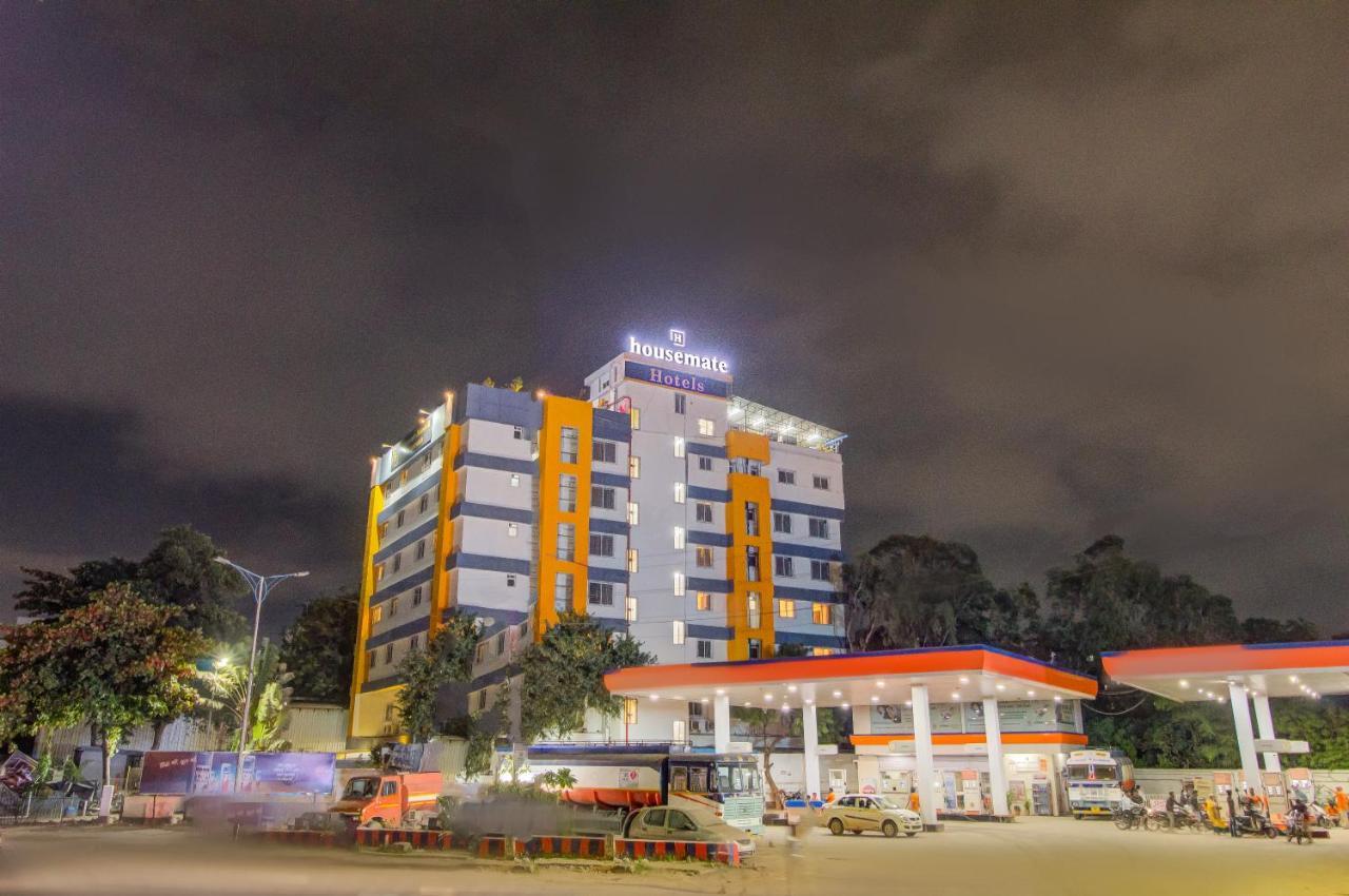 Housemate Hotel