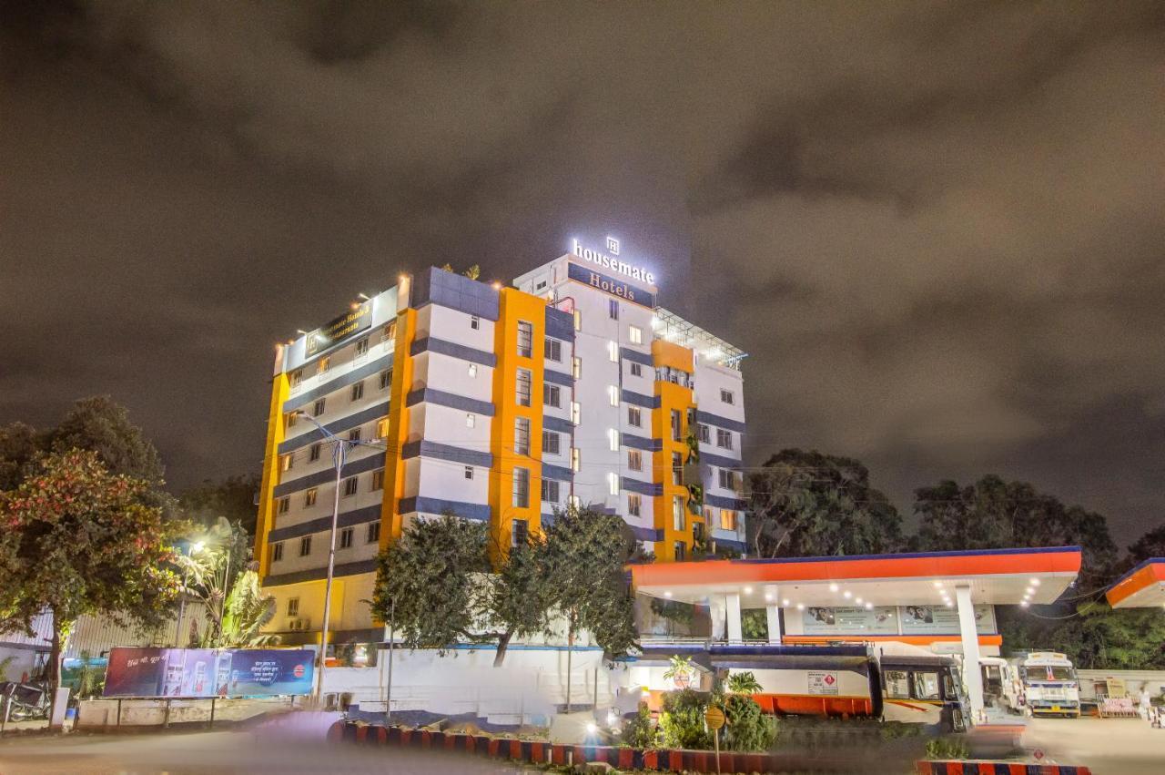 Housemate Hotel
