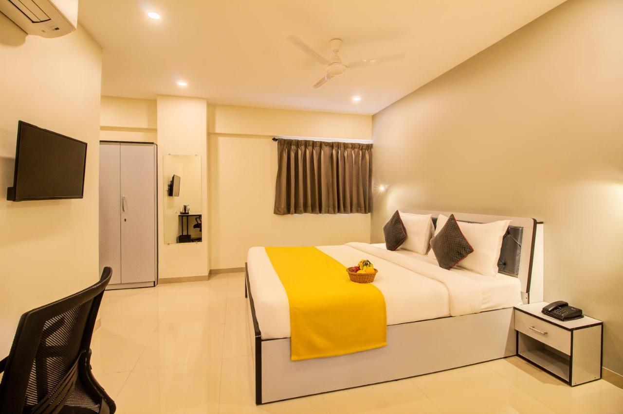 Housemate Hotel *