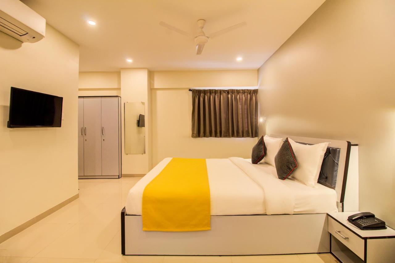 Housemate Hotel