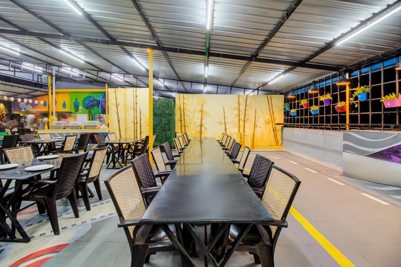 Housemate Hotel Pune